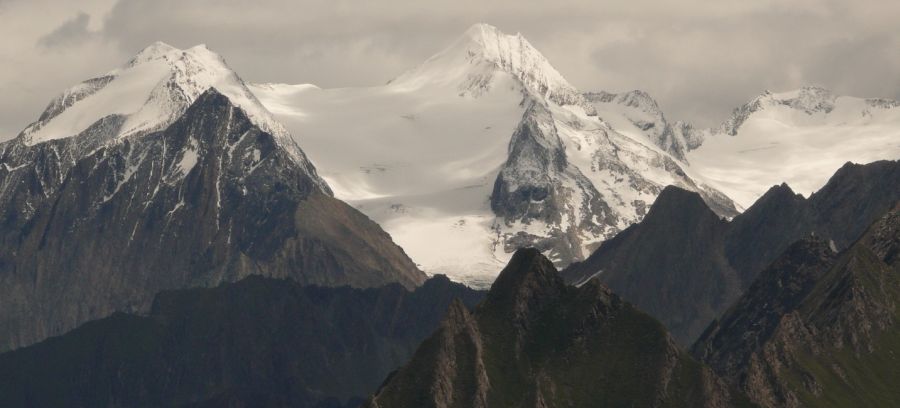 Hochfeiler - highest peak in the Zillertal Alps