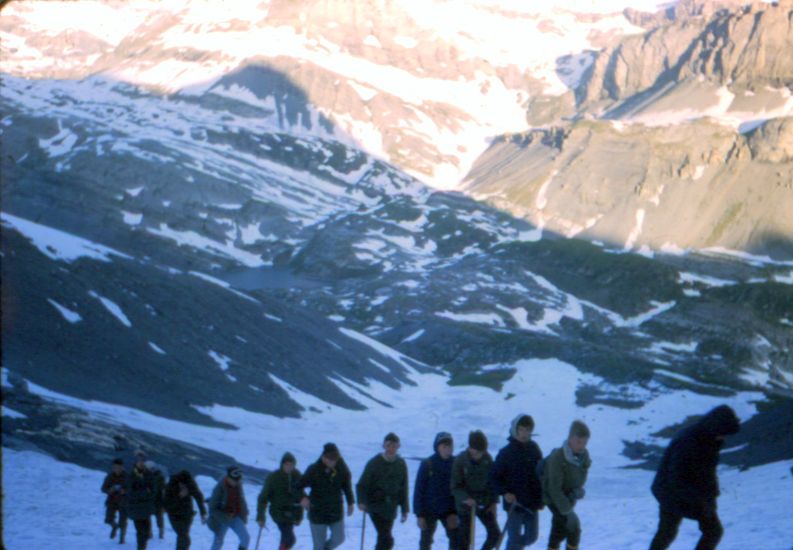 24th Glasgow ( Bearsden ) Scout Group on ascent of the Rinderhorn