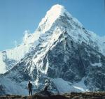 ama-dablam-w.jpg