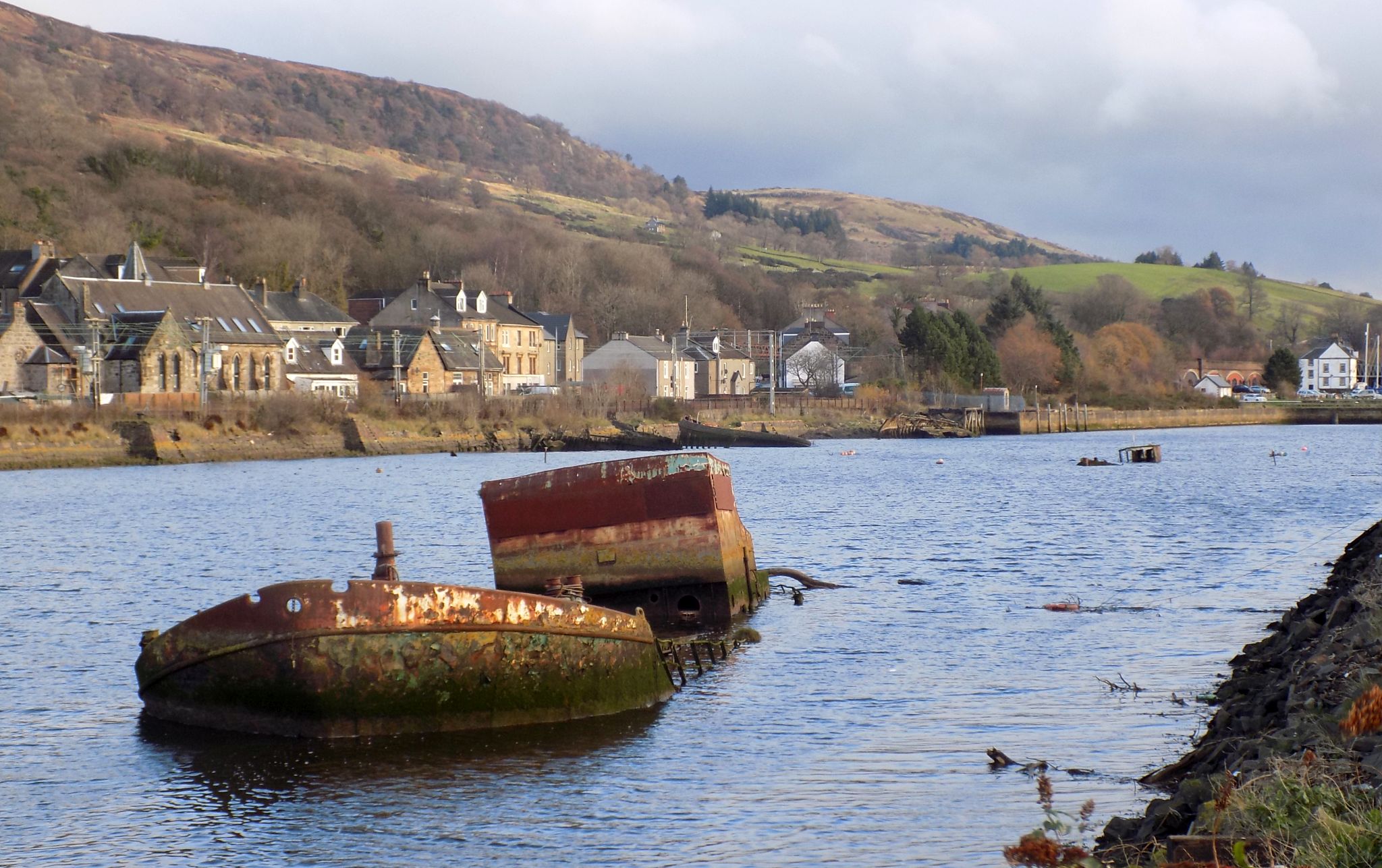 Railway bridge across Forth and Clyde Canal at Bowling Basin