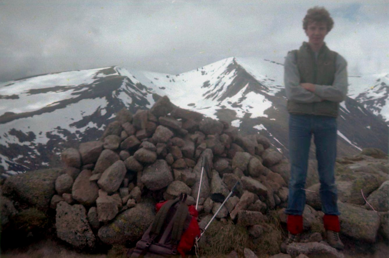 On circuit of Carn a' Mhaim and Derry Cairngorm