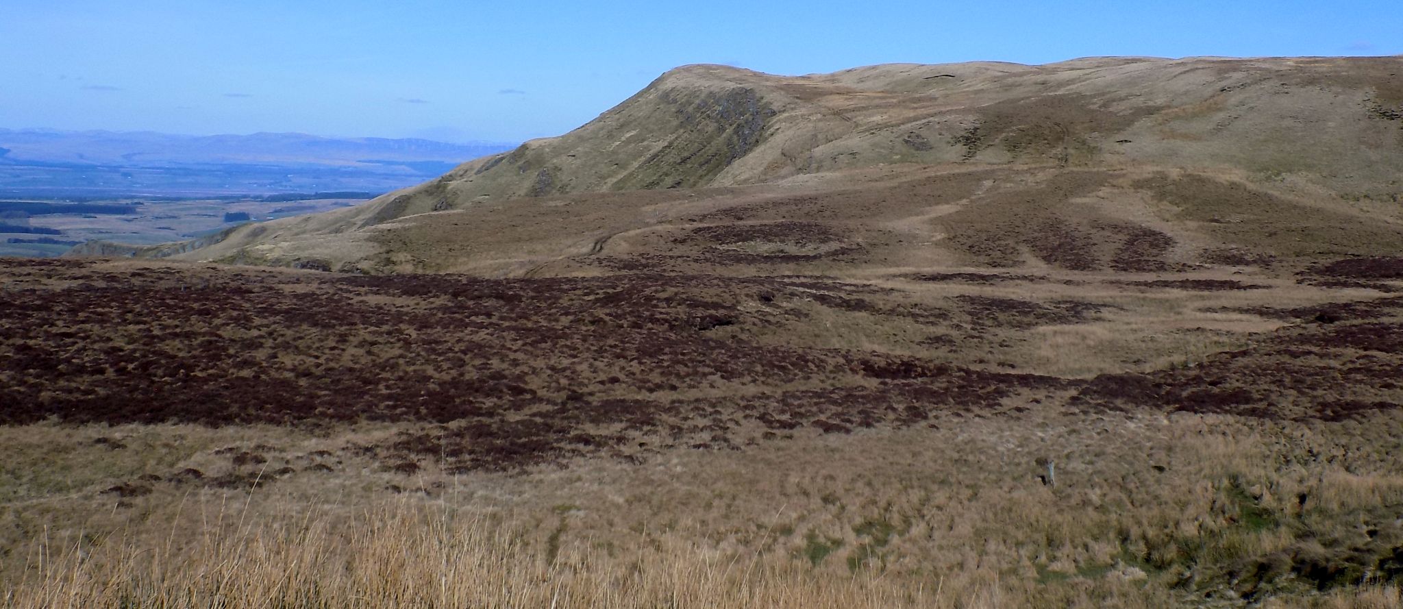 Traverse above Corrie of Balglass