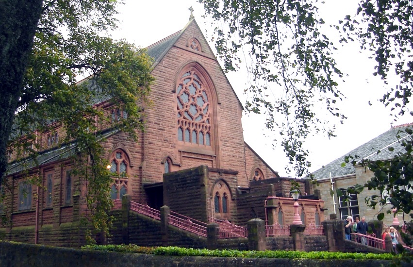 St Ninian's Church in Kirkintilloch