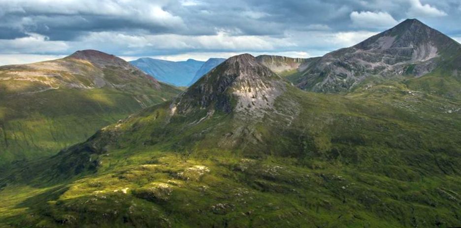 Binnein Beag ( 3094ft, 943m ) and Binnein Mor ( 3707ft, 1130m ) in the Mamores