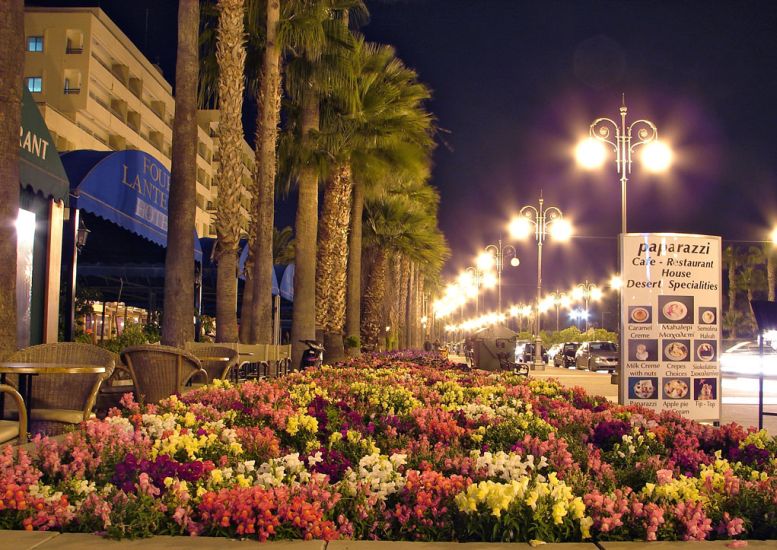 Larnaka at night